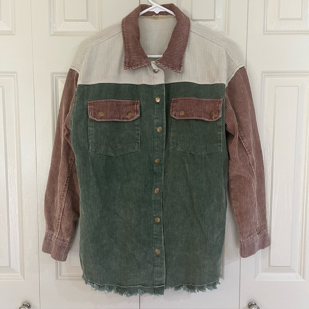 Barn Shacket Size Medium 
Corduroy Raw Edge Button-up Colorblock